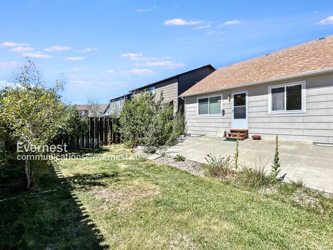 Building Photo - 4939 Chariot Dr