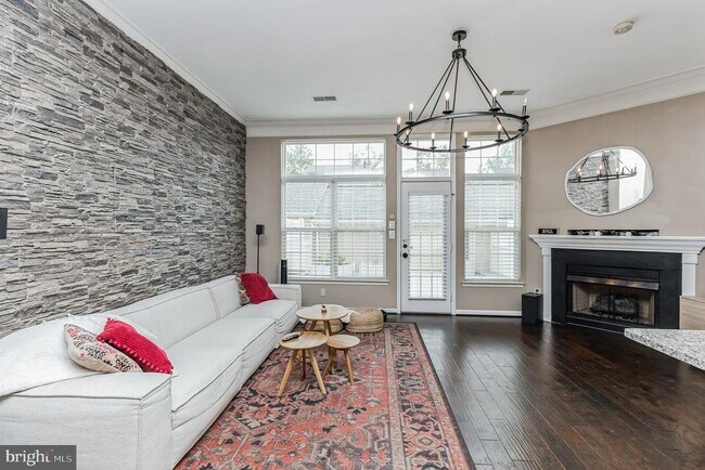 Building Photo - 42753 Stadler Ln