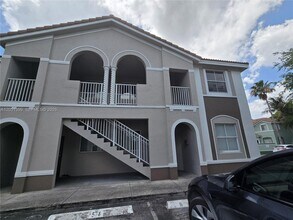 Building Photo - 1661 SE 29th Ct