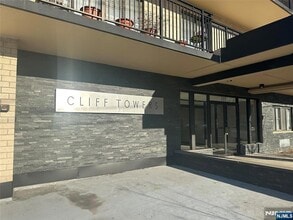 Building Photo - 233 12th St