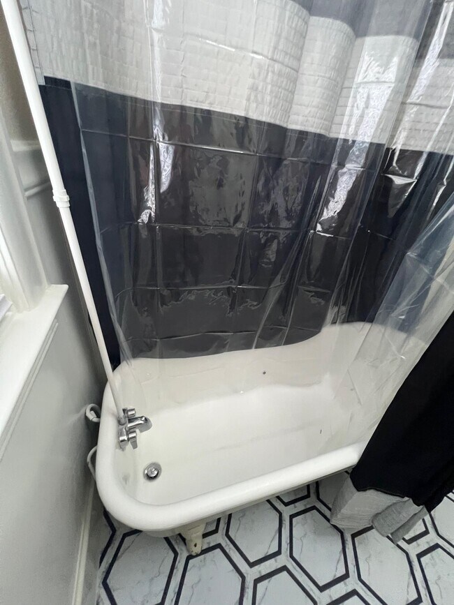 Building Photo - 9 Monte Vista Ave