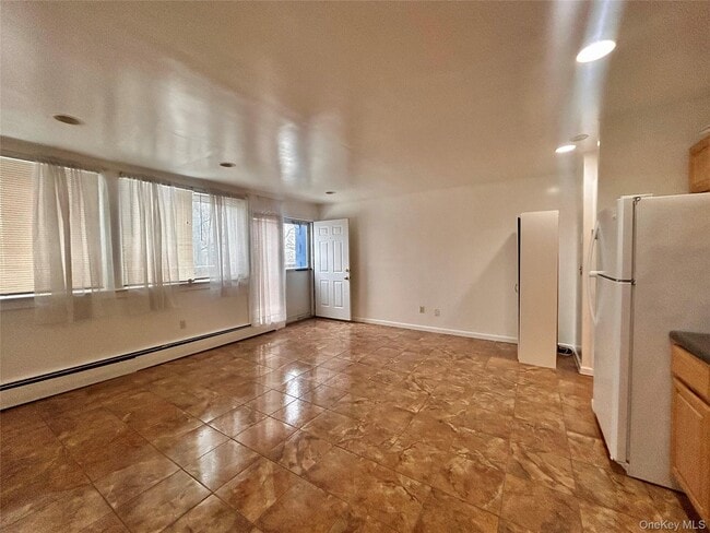 Building Photo - 9 Wyndover Woods Ln