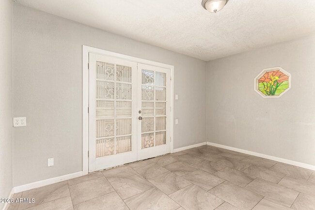 Building Photo - 1708 N Daffodil St