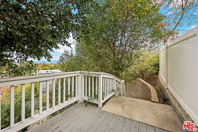Building Photo - 11423 Sunshine Terrace