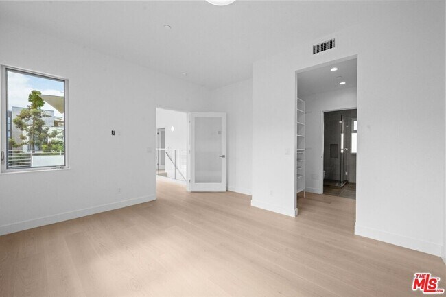 Building Photo - 1227 23rd St