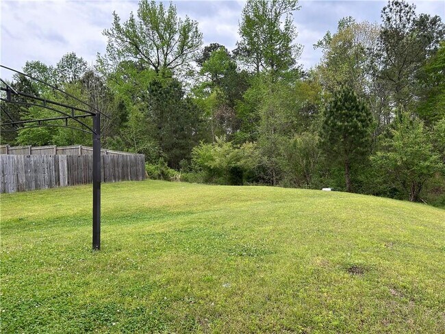 Building Photo - 1040 Baltic Way