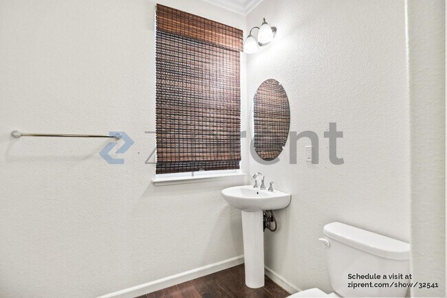 Building Photo - 715 Mystic Topaz Loop