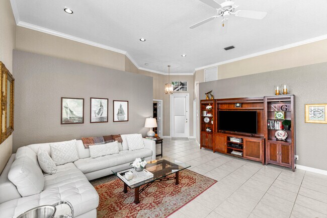 Building Photo - 4252 NW 66th Ln
