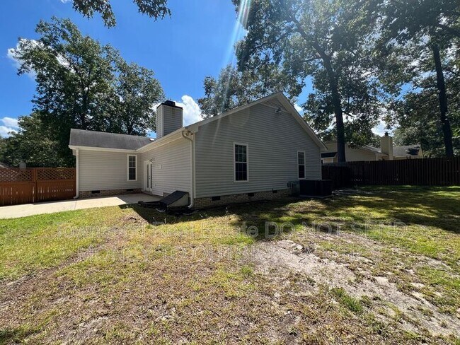 Building Photo - 7108 Calamar Dr