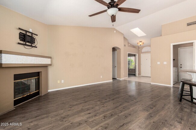 Building Photo - 2412 E Wescott Dr