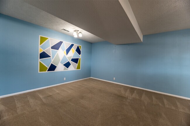 Building Photo - SanTima