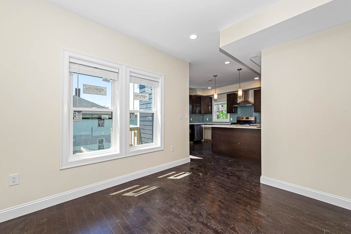 Building Photo - 70-72 Stanley Ave. Unit 72