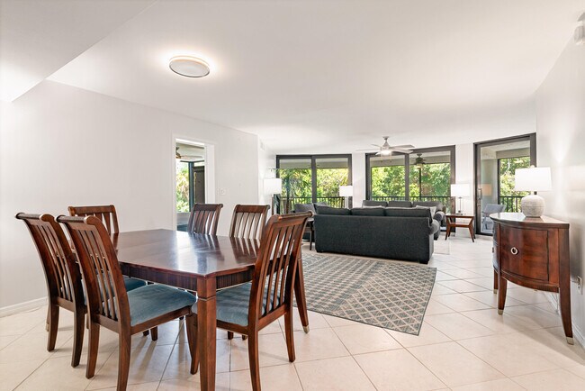 Building Photo - 7101 Gulf of Mexico Blvd