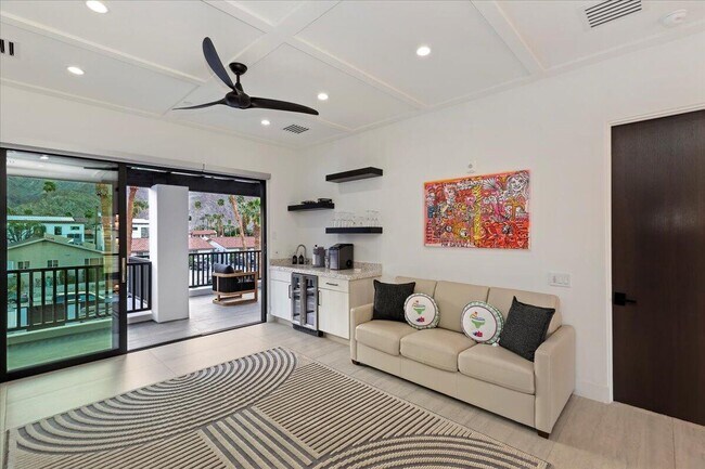 Building Photo - 51116 Avenida Mendoza