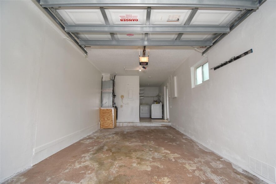 Building Photo - 960 NW 49th St