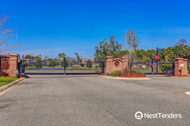 Building Photo - Roses Bluff Home in Yulee!