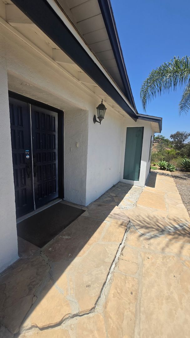 Building Photo - House FOR RENT in Bonita!! Pool and views.