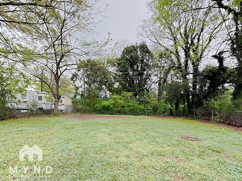 Building Photo - 2955 Amay James Ave