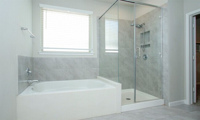 Building Photo - 14120 Sand Ridge Ct