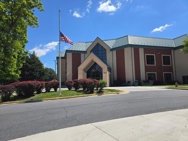 Building Photo - 2209 Quinton Rd