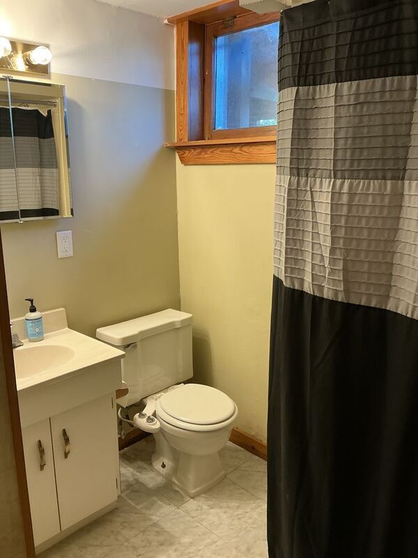 Building Photo - 1914 Hopkins Ave