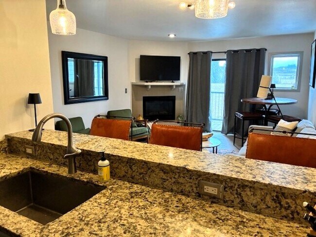 Building Photo - Long Term Rental- Frisco Bay Townhomes #408B