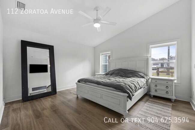 Building Photo - 112 Zoratoa Ave