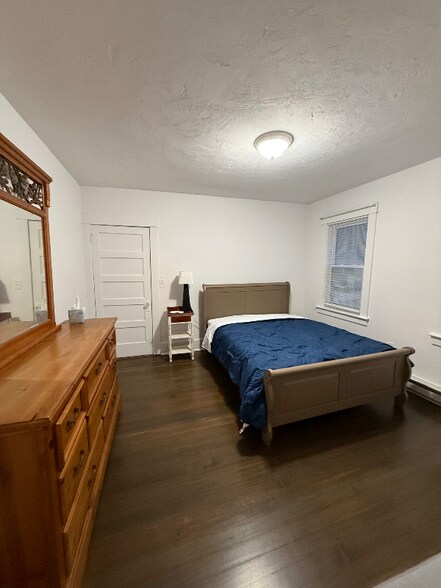 Building Photo - 41 Cliff St