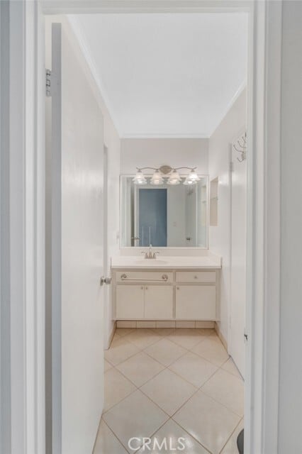 Building Photo - 1122 S Clifpark Cir