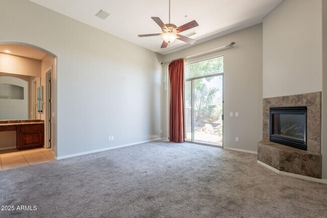 Building Photo - 6294 E Wilshire Dr
