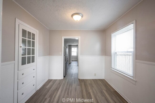Building Photo - "Charming 3-Bedroom Home in Beech Grove - Cozy Living with Ample Space!"