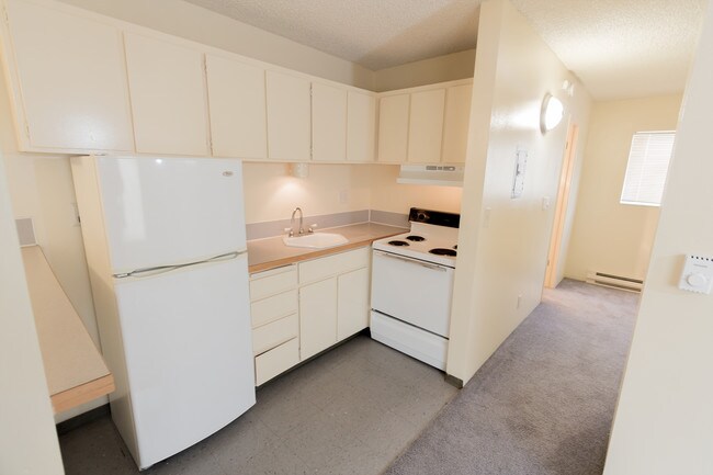 Building Photo - 4131 11th Ave NE