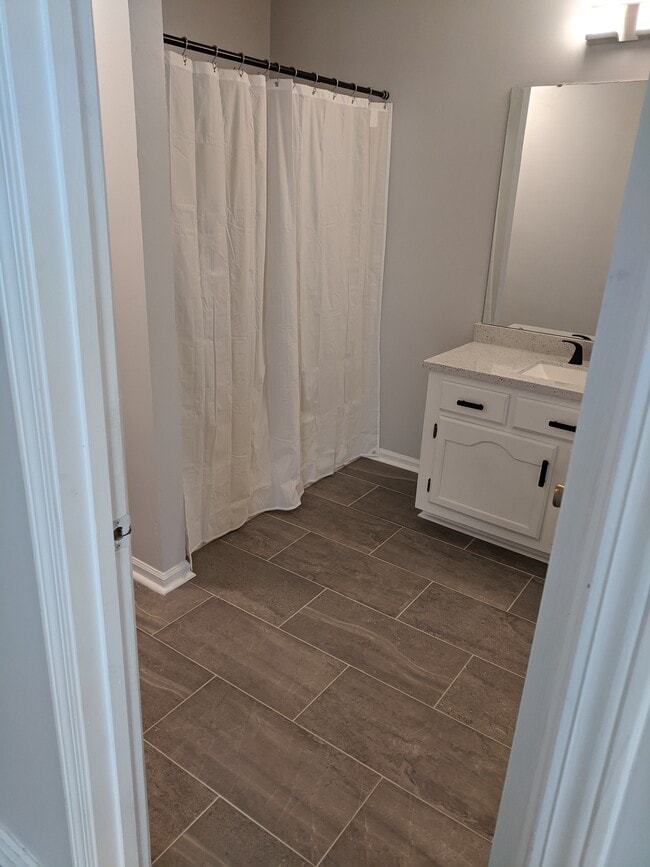 Building Photo - 3888 Oak Branch Cir W