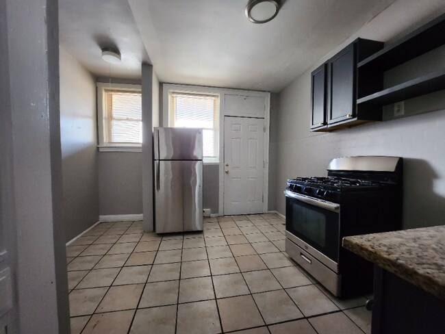 Building Photo - 8348 S Maryland Ave