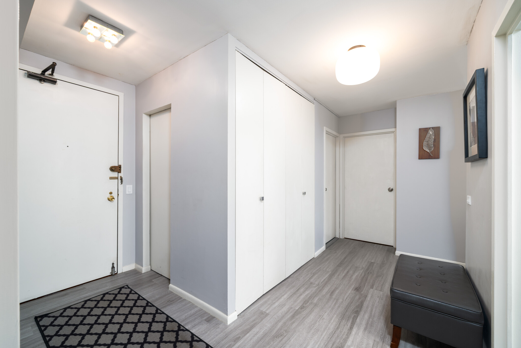 Hallway - 5445 N Sheridan Rd