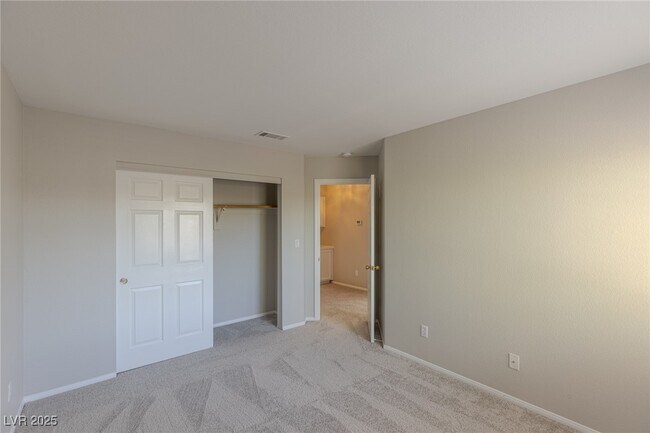 Building Photo - 52 Durango Station Dr