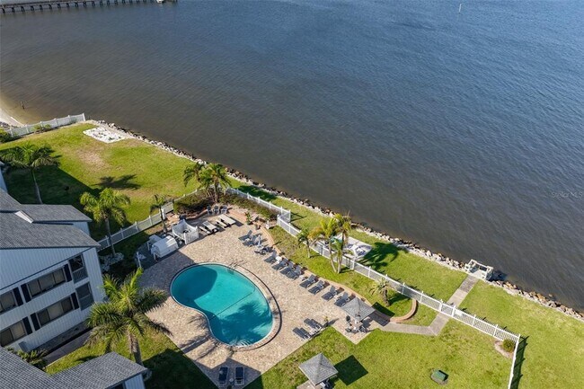 Building Photo - 812 Bahia Del Sol Dr