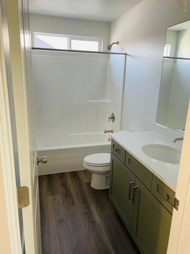 Building Photo - New Construction Townhome in Prime Riverton Location