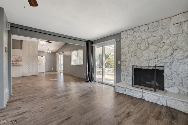 Building Photo - 6223 W Foothill Blvd