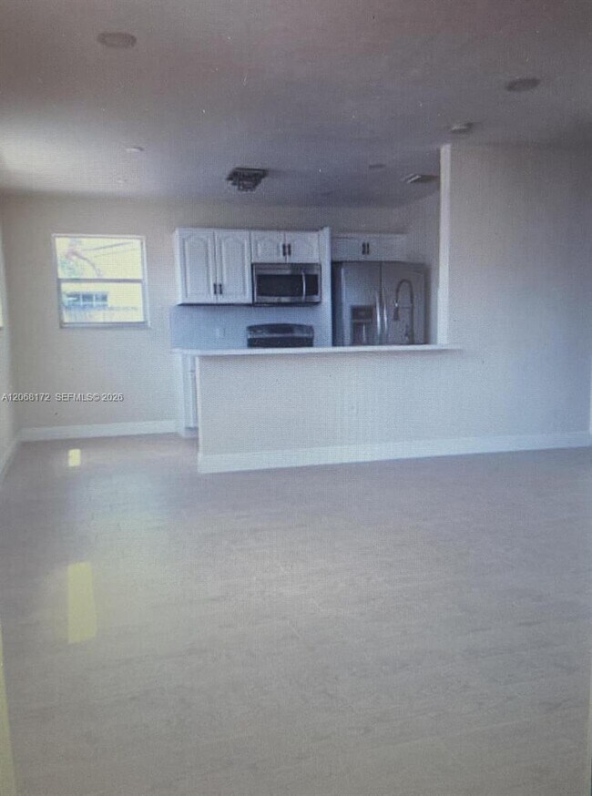 Building Photo - 1531 N 70th Terrace