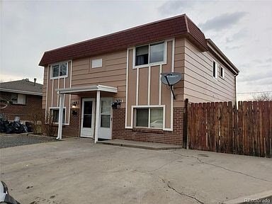 Building Photo - Aurora - 2 Bedroom, 2 Bathroom Duplex (13NE)
