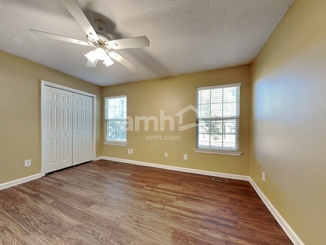 Building Photo - 704 Pepperstone Ct