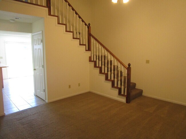 Building Photo - 4302-4304 Cheryl Ct.