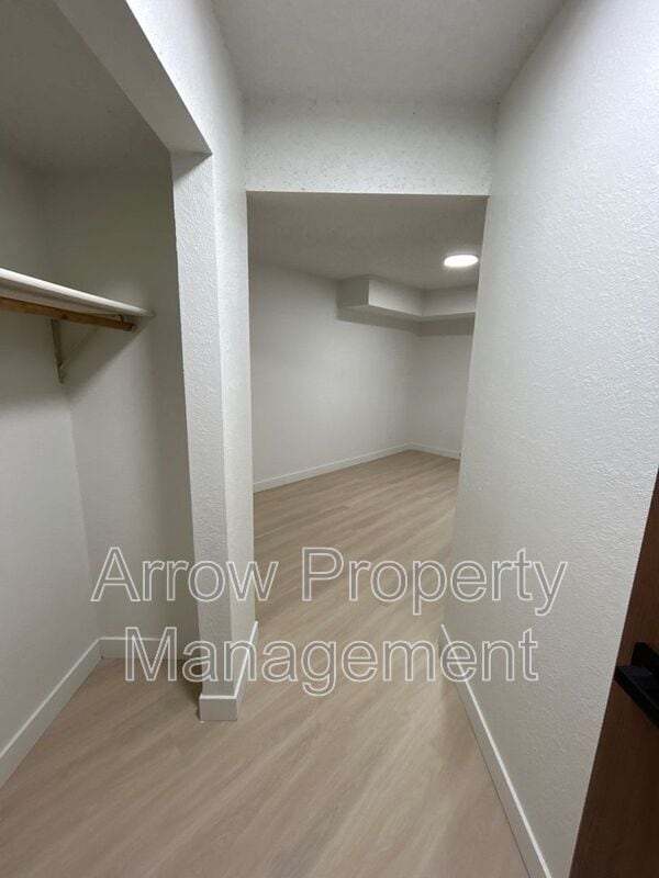 Building Photo - 205 E Arbor Ave