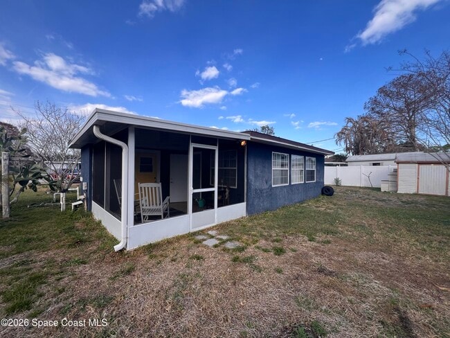 Building Photo - 2807 Tropic Rd