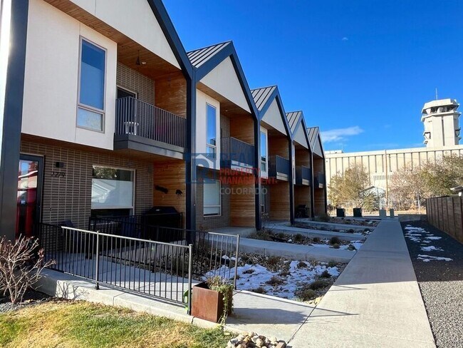 Building Photo - 2289 W 52nd Ave