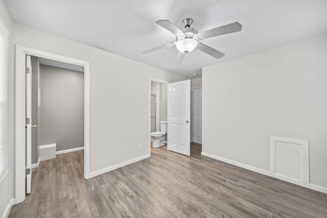 Building Photo - 746 Lancaster Ave