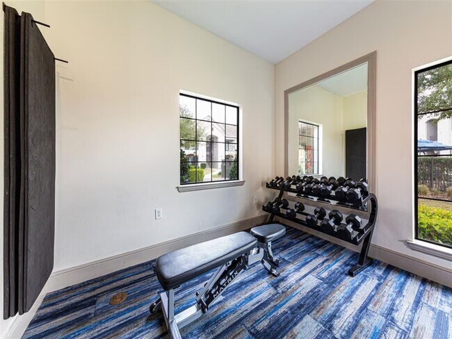 Building Photo - Resort-Style Comfort in Richmond!