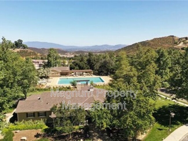 Building Photo - 35459 Sumac Ave
