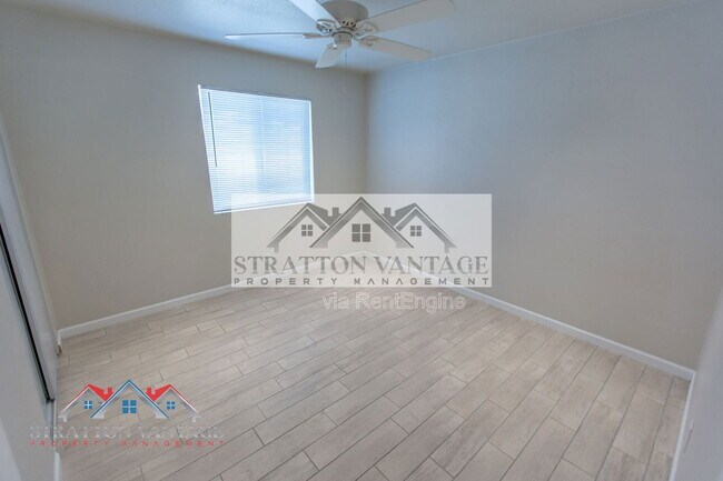 Building Photo - 11033 N Geronimo Dr